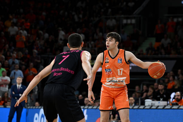 在全球足球 在全球足球