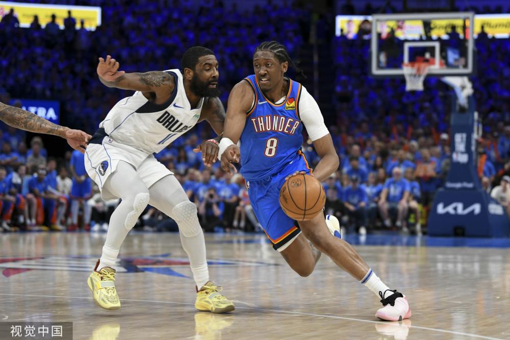 轻前锋莱奥 轻前锋莱奥